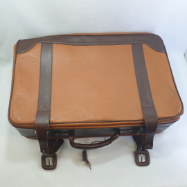 Чемодан кожаный, коричневый, ключ в комплекте, 55х39х18 см. СССР. Картинка 3